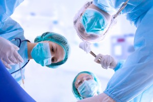 An image of doctors discussing Endometriosis surgery risks.